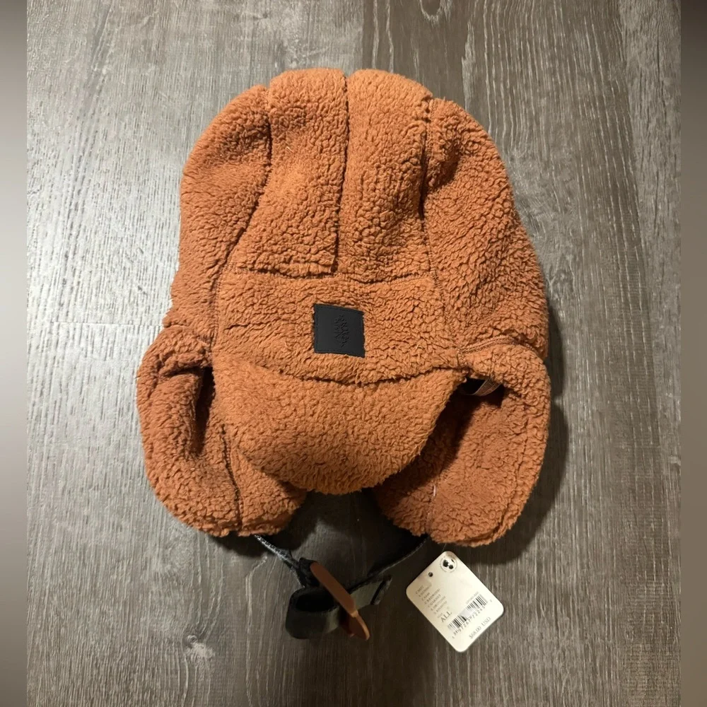 NWT Free People Movement Ascend Strappy Fleece Trapper Hat in Redwood